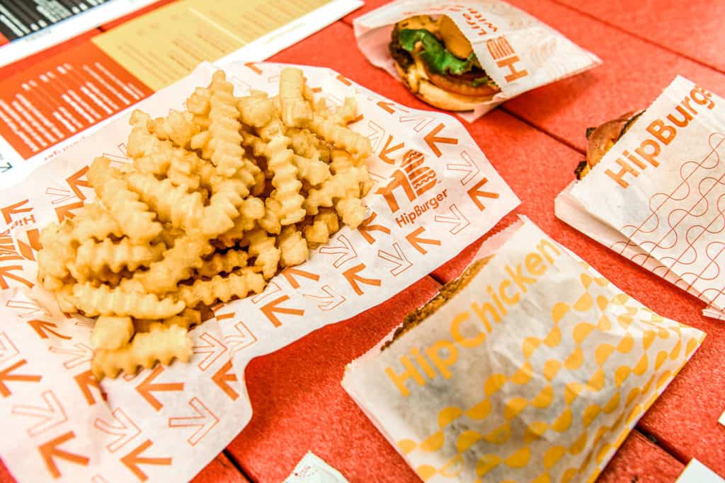 HipBurger restaurant branding foodtruck packaging design